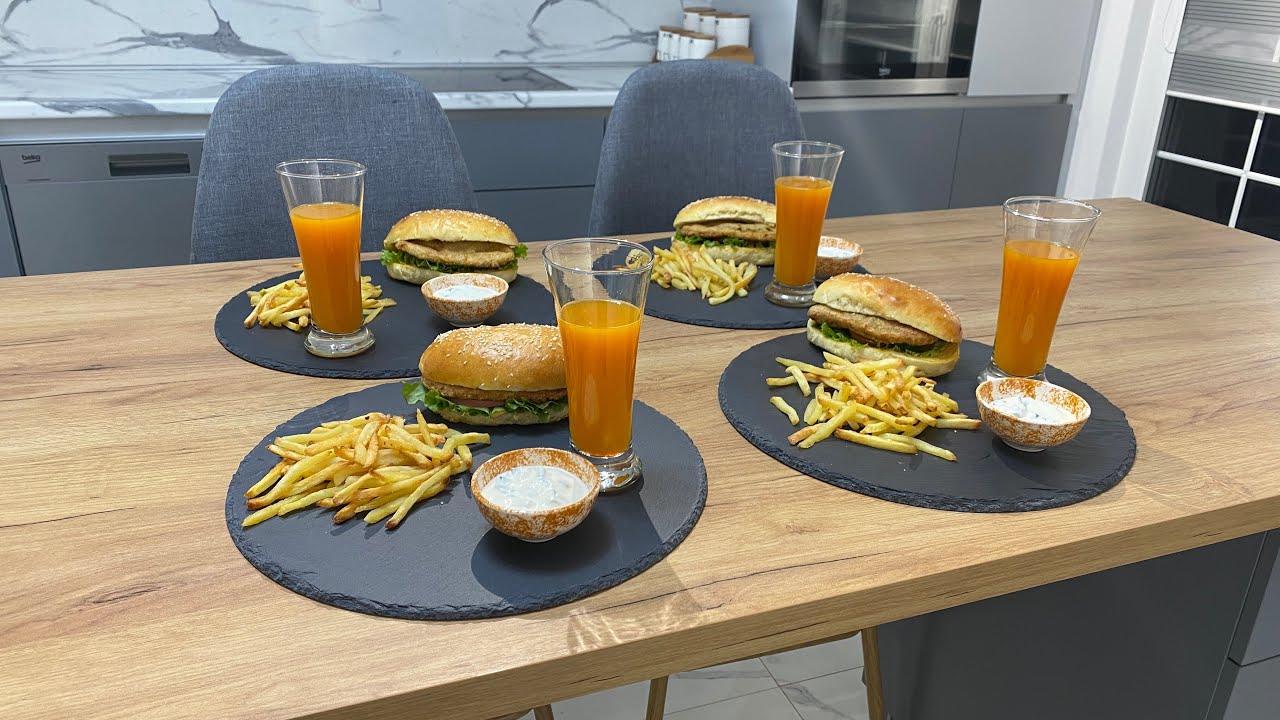 Hamburgera me Mish Pule / Tepër të Shijshëm mm...😋😋😋👌👌👌