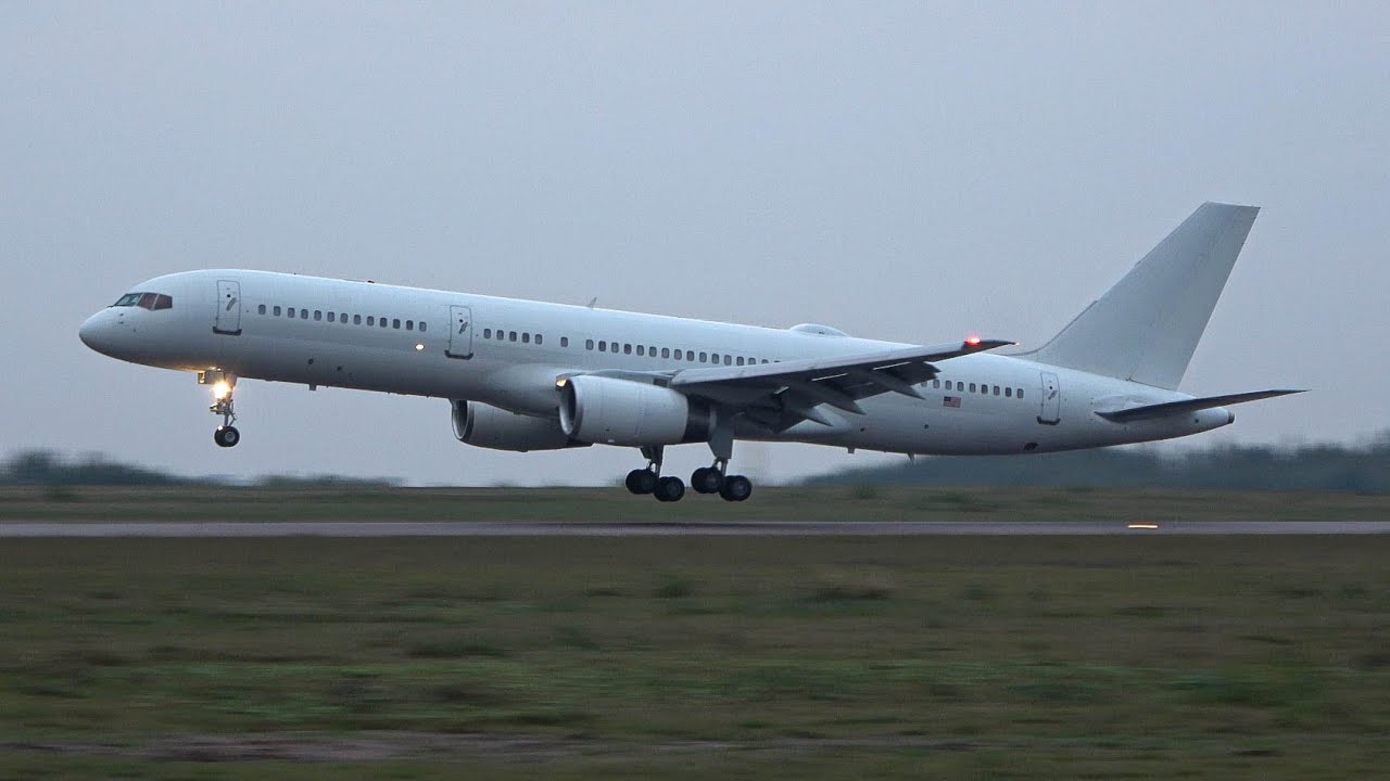 U.S. Air Force Boeing C-32B Gatekeeper Landing at Helsinki Airport