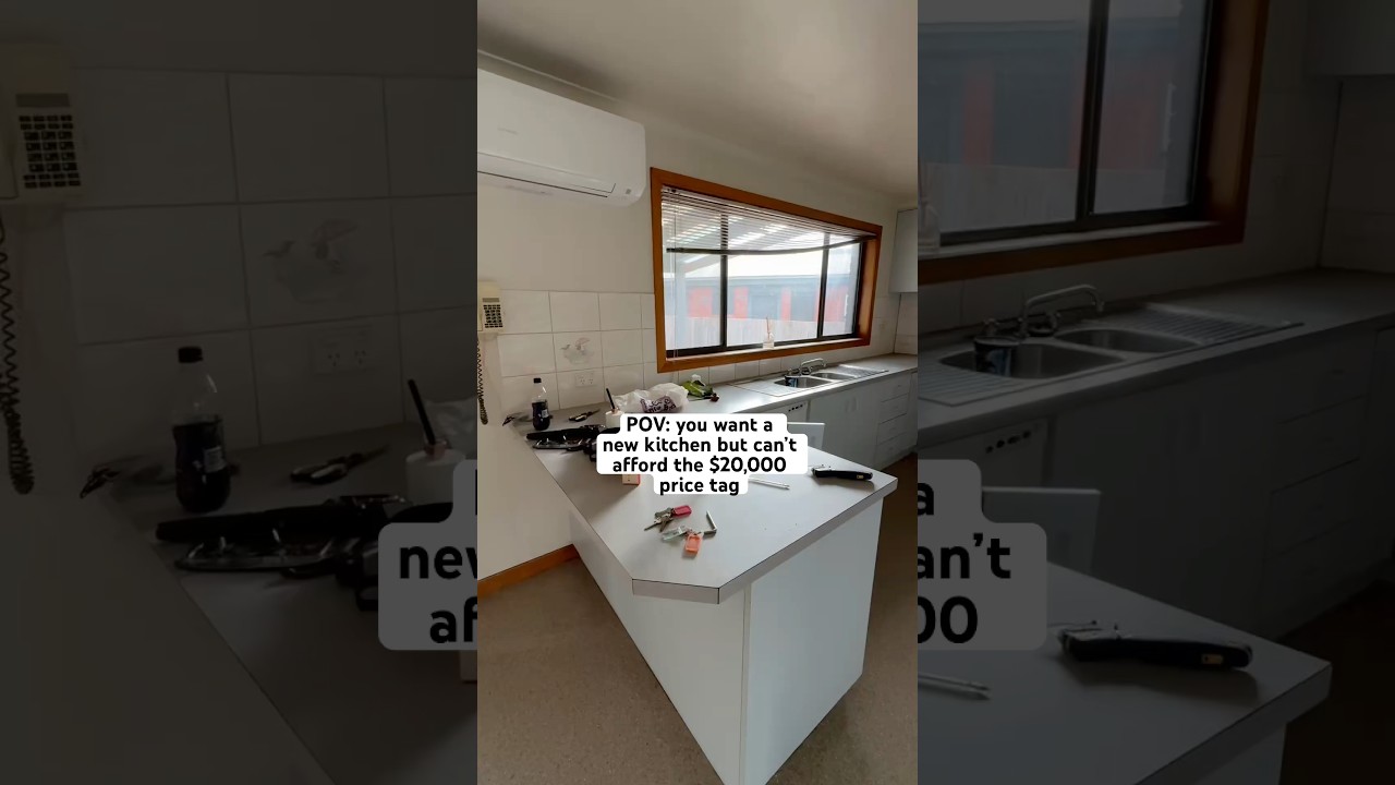 A Complete Kitchen Makeover For Only $2,000! #diy #homeimprovement #homeinspo