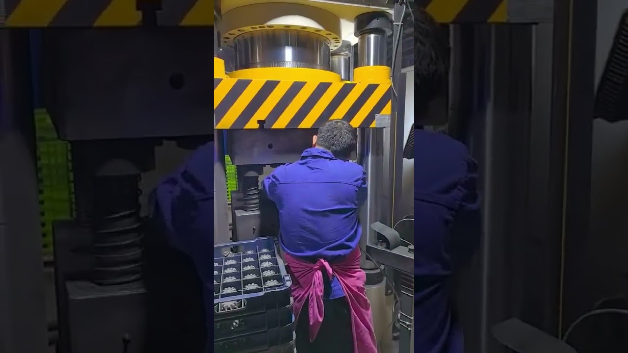 YIHUI Cold Forging Hydraulic Press for Making Gears