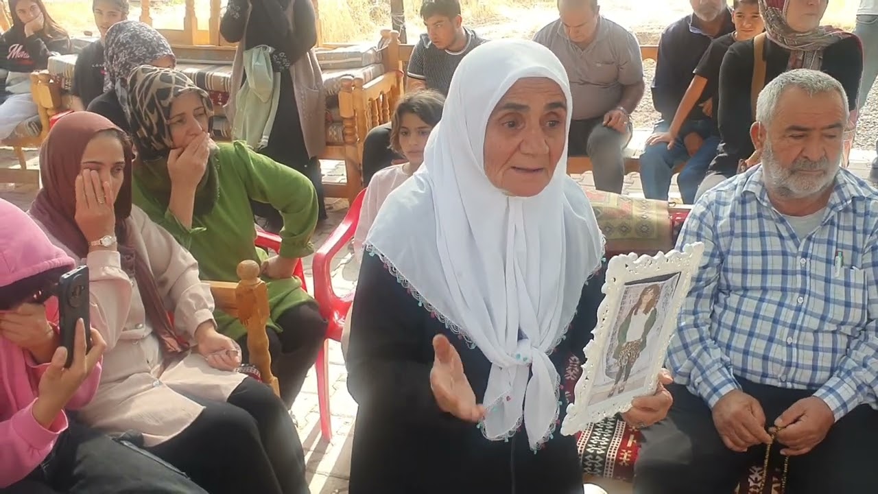 Diyarbakır Tavşantepe Köyünde Rahmetli Narin'in mezarı başındayız! Güran Ailesi adalet nöbetinde!