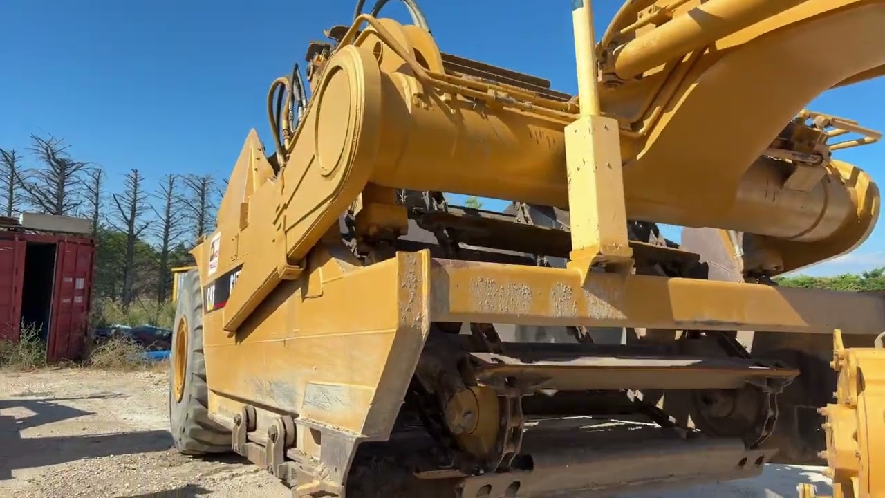Used Scraper 2000 Caterpillar 615C  | equippo.com |