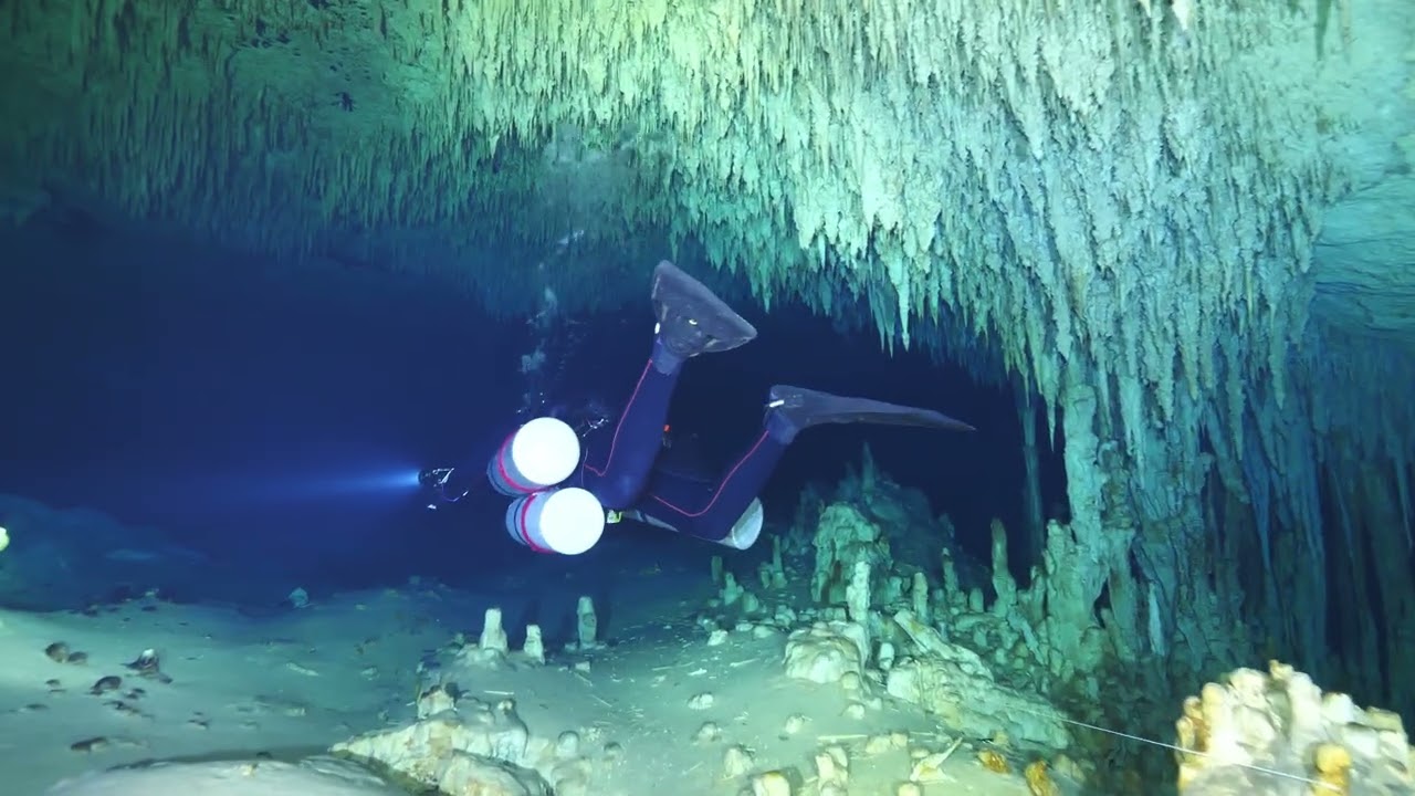 Cenote Outland jump to a beautiful chamber