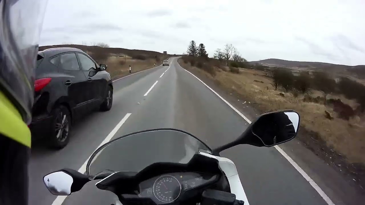 Honda vfr 800 8th gen pure v4 sound 