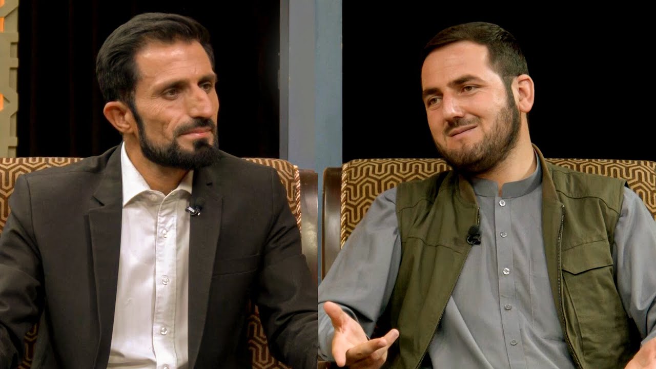 آیا از نظر اسلام بوسیدن دست پدر، مادر و شوهر درست است؟
