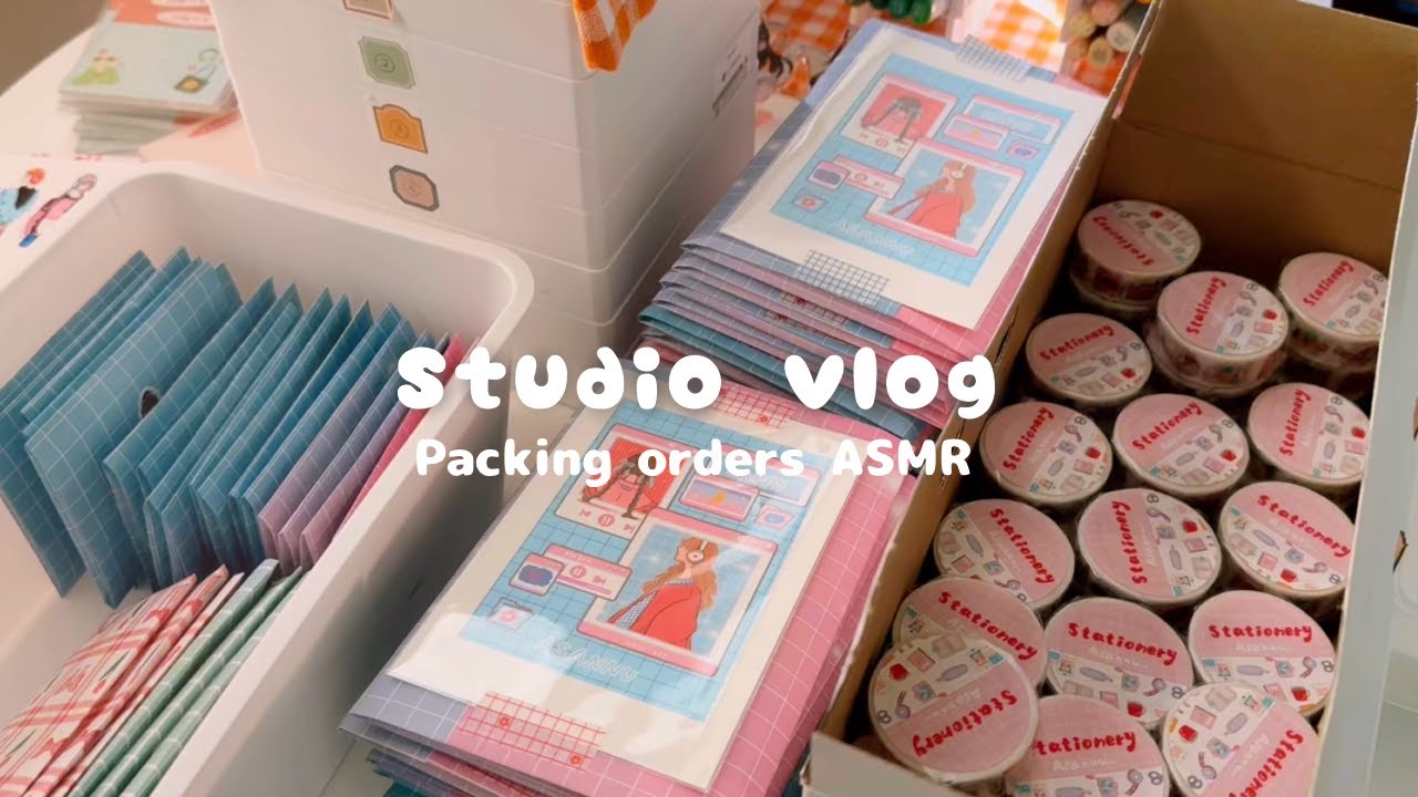 Готовлюсь к открытию своего небольшого магазина через неделю 📦✨разрабатываю новые наклейки