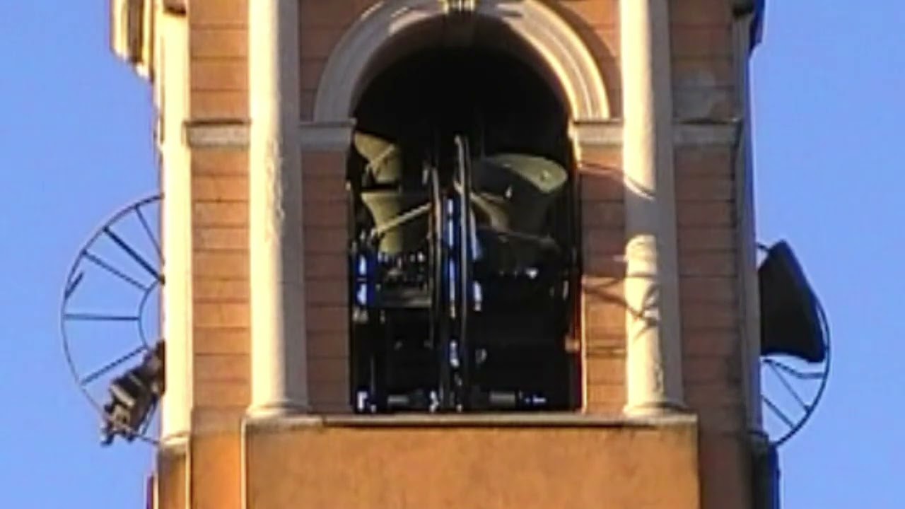 Le campane di Soresina (CR) - Chiesa Parrocchiale di S. Siro (21). video 1013