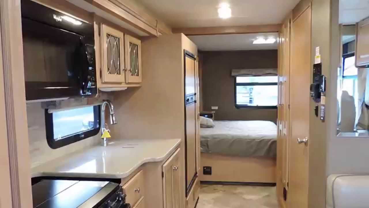 Awesome 27' 2015 Thor Windsport 27K 1 Full Wall Slide Ford V10 !!!