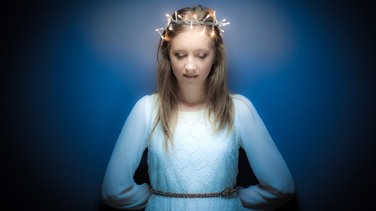 Balancing Flash with Fairy Lights: Take and Make Great Photography with Gavin Hoey: AdoramaTV.