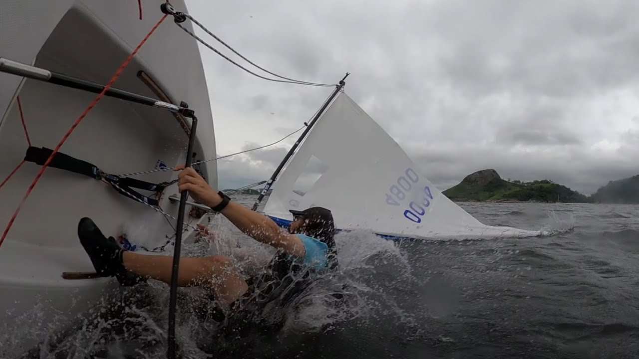 Velejando Dingue - O gigante MSC Ajaccio