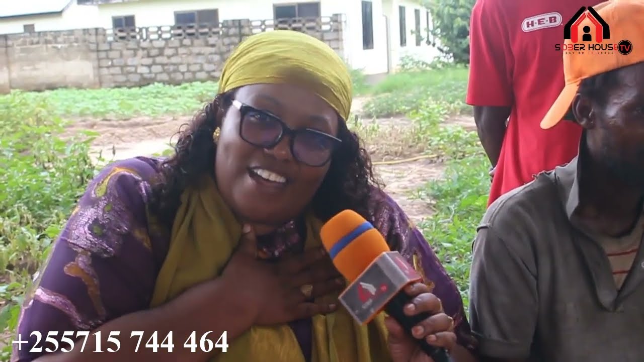 TAZAMA MSANII ALIVYOBEBWA JUU JUU BAADA YA KUGOMA KUINGIA SOBER HOUSE