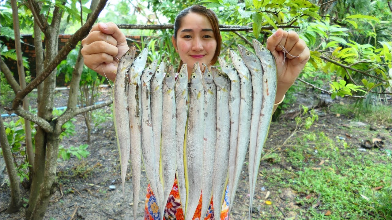 Yummy Cooking Ribbonfish Sour Sweet Stir Fried Recipe - Yummy Ocean Fish Cooking - Cooking With Sros