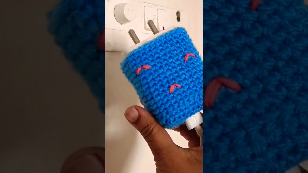 Crochet mobile adaptor pouch #crochetphonepouch #crochet #crochetpatterns #crochetintamil #shorts