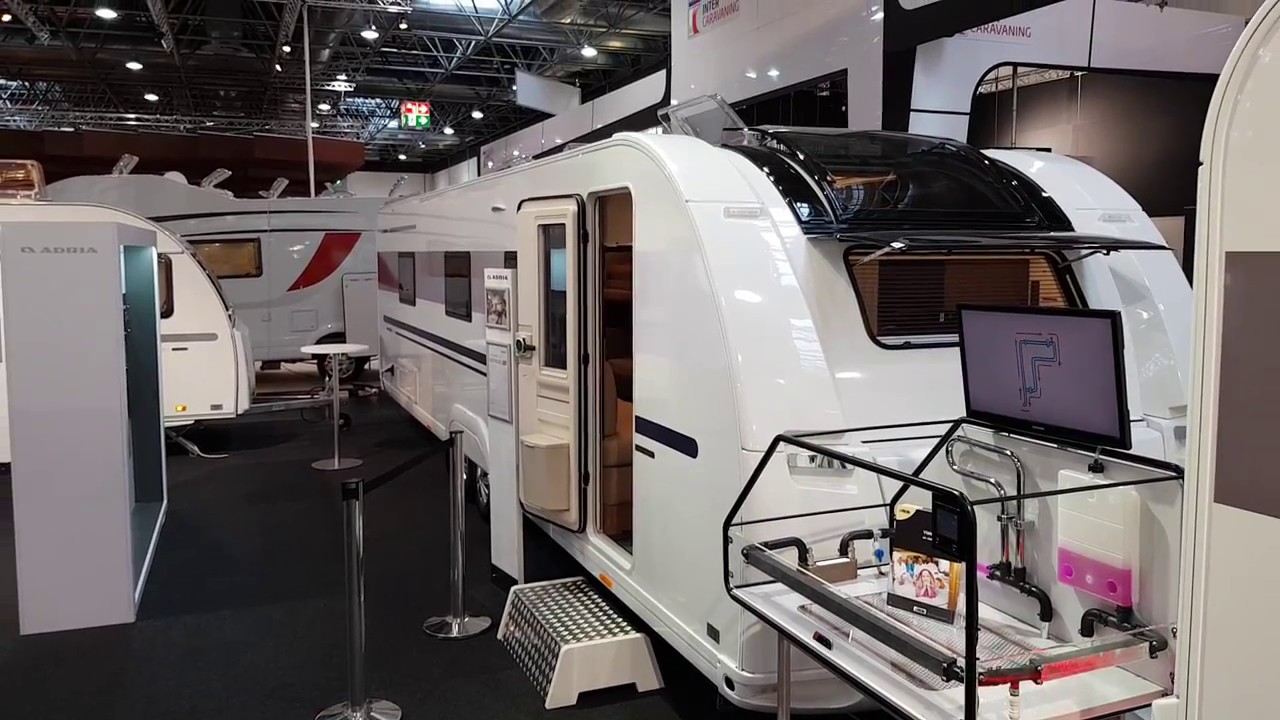 LÄNGSTER WOHNWAGEN DER WELT? Dieser ADRIA Caravan hat´s in sich. BUGKÜCHE usw. | 11 METER Länge!!!