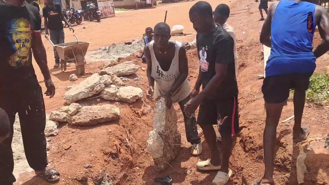 RELOCATION OF HABITAT GUTTER BY SELF ESTEEM ROAD MAINTIANANCE TEAM IN THE DORMAA EAST DISTRICT. NO C