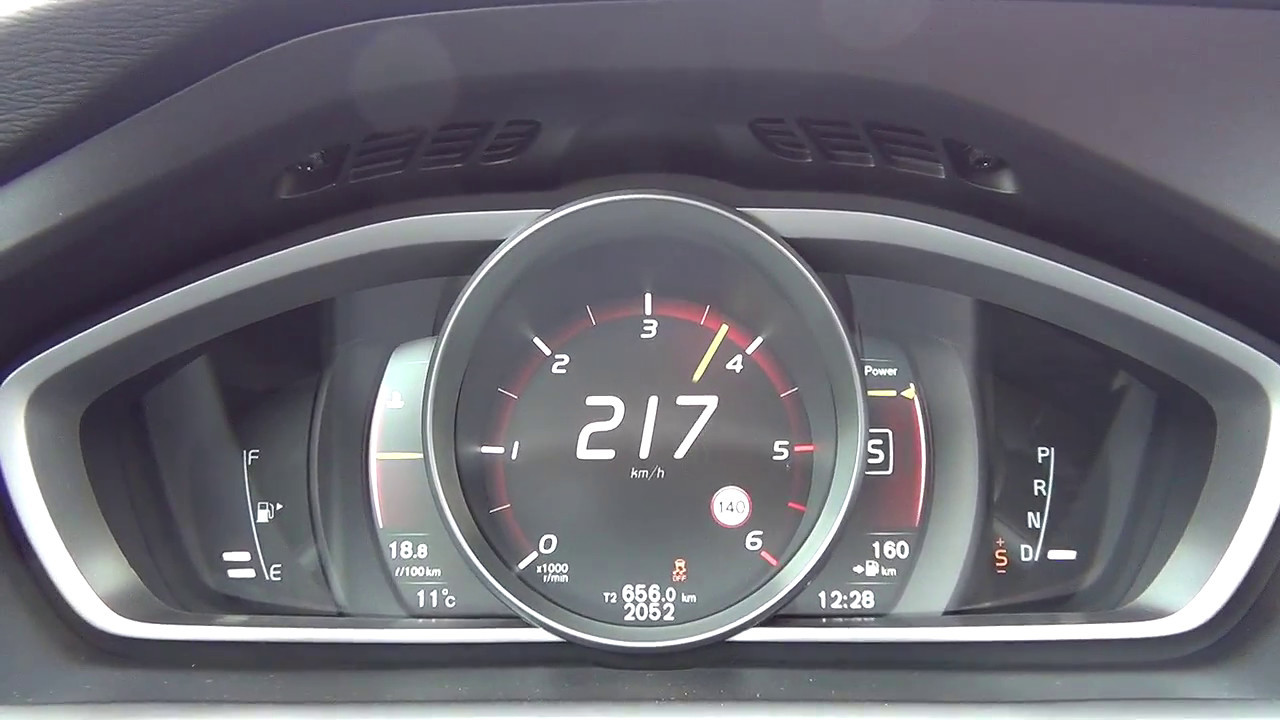 2017 Volvo V40 D4 Polestar 200 KM - acceleration 0-230 km/h