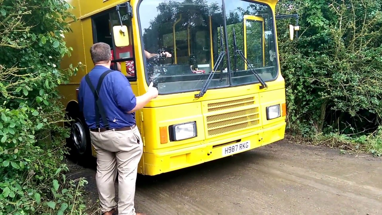 Shitefest 16 - The bus enters shitefest