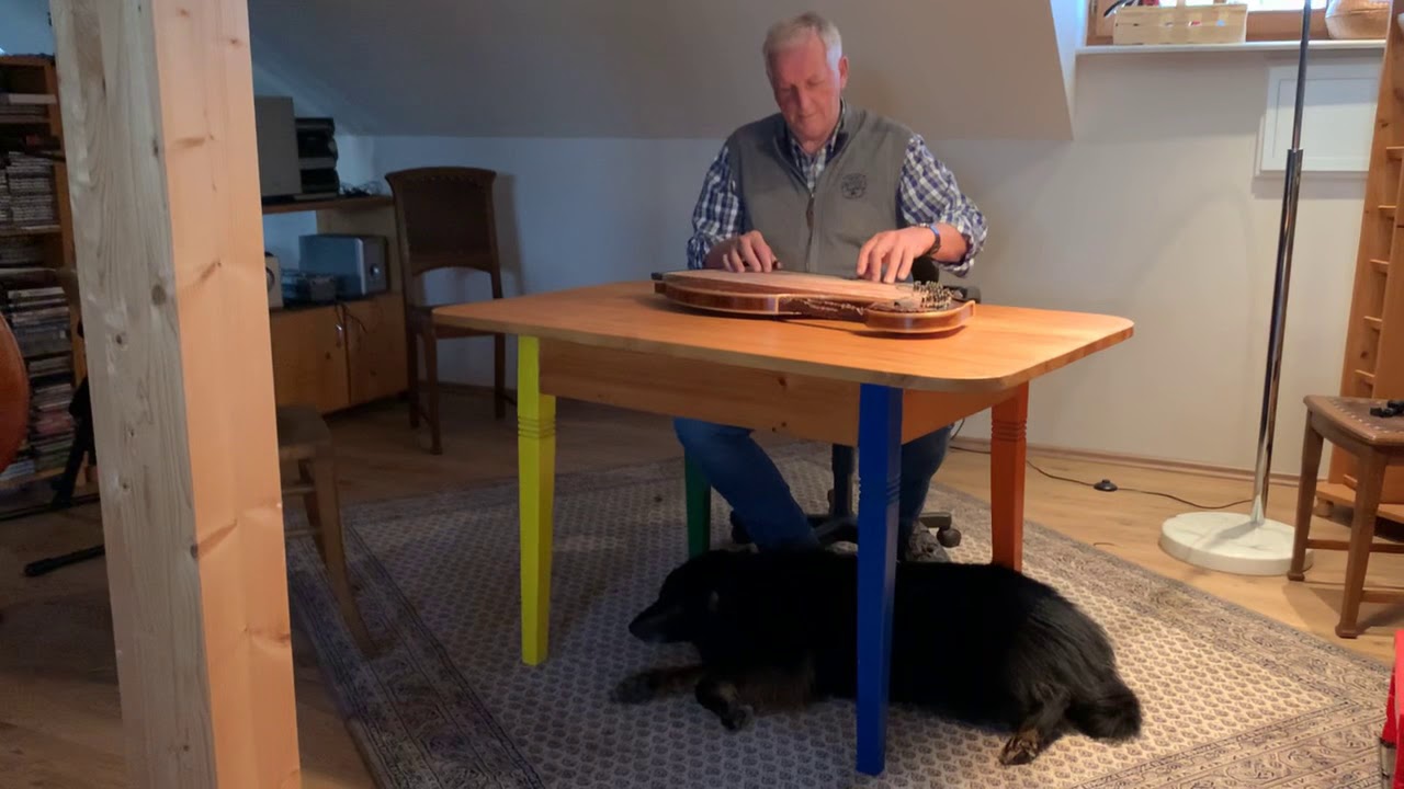 „Die Mühle im Schwarzwald“ op. 52 von Richard Eilenberg, gespielt von Hans Berger auf der Zither.