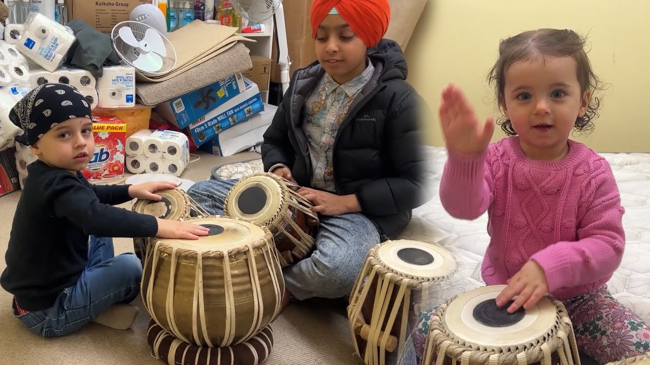 NOAH & HAZEL DOING KIRTAN TABLA PRACTICE AT THE GURDWARA *Family Vlog*