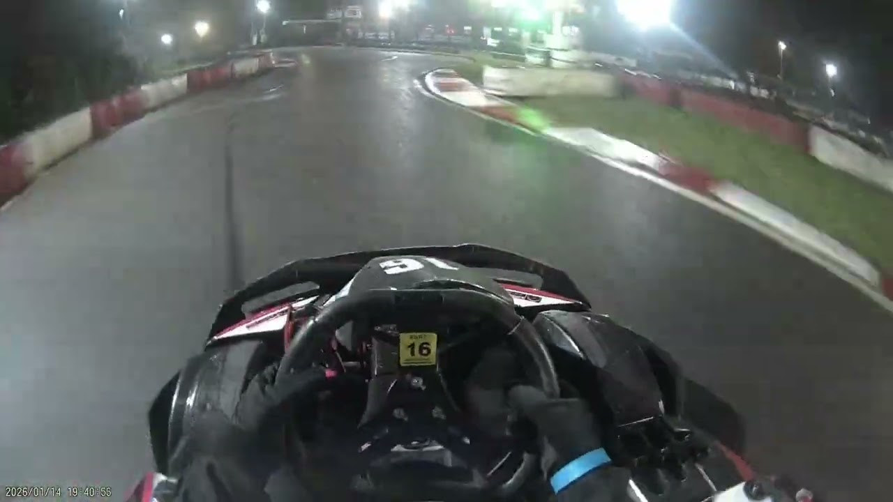 Wet race at lakeside
