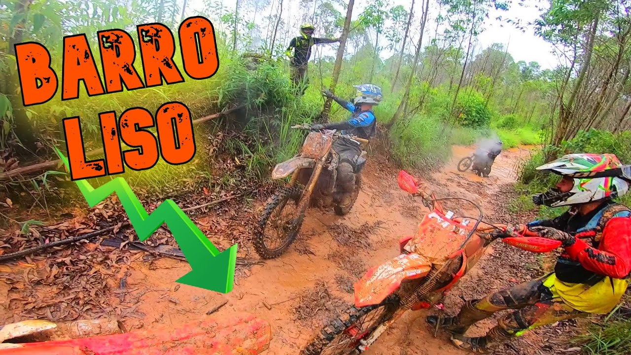 YOUTUBERS APANHANDO PARA O BARRO!