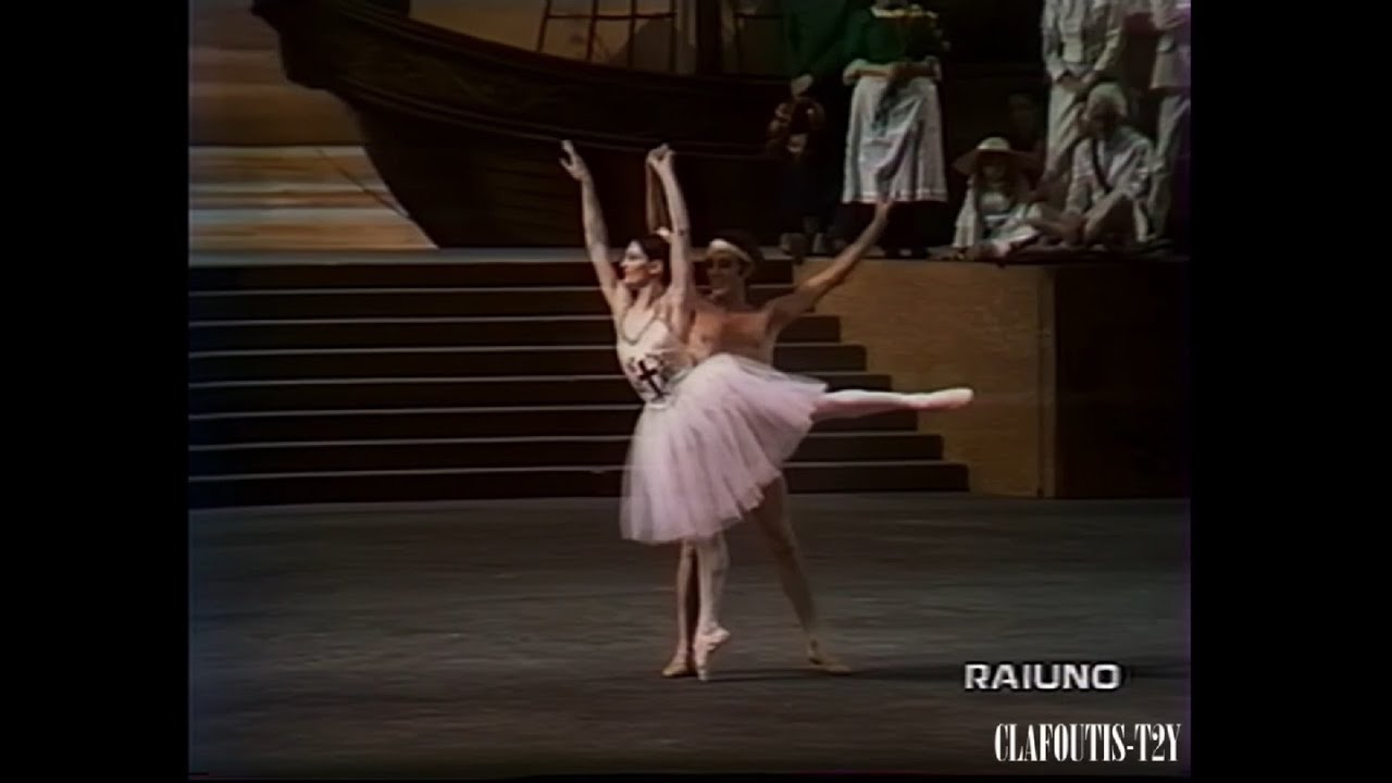 Excelsior - 1978 - with Carla Fracci & Paolo Bortoluzzi (Highlights)