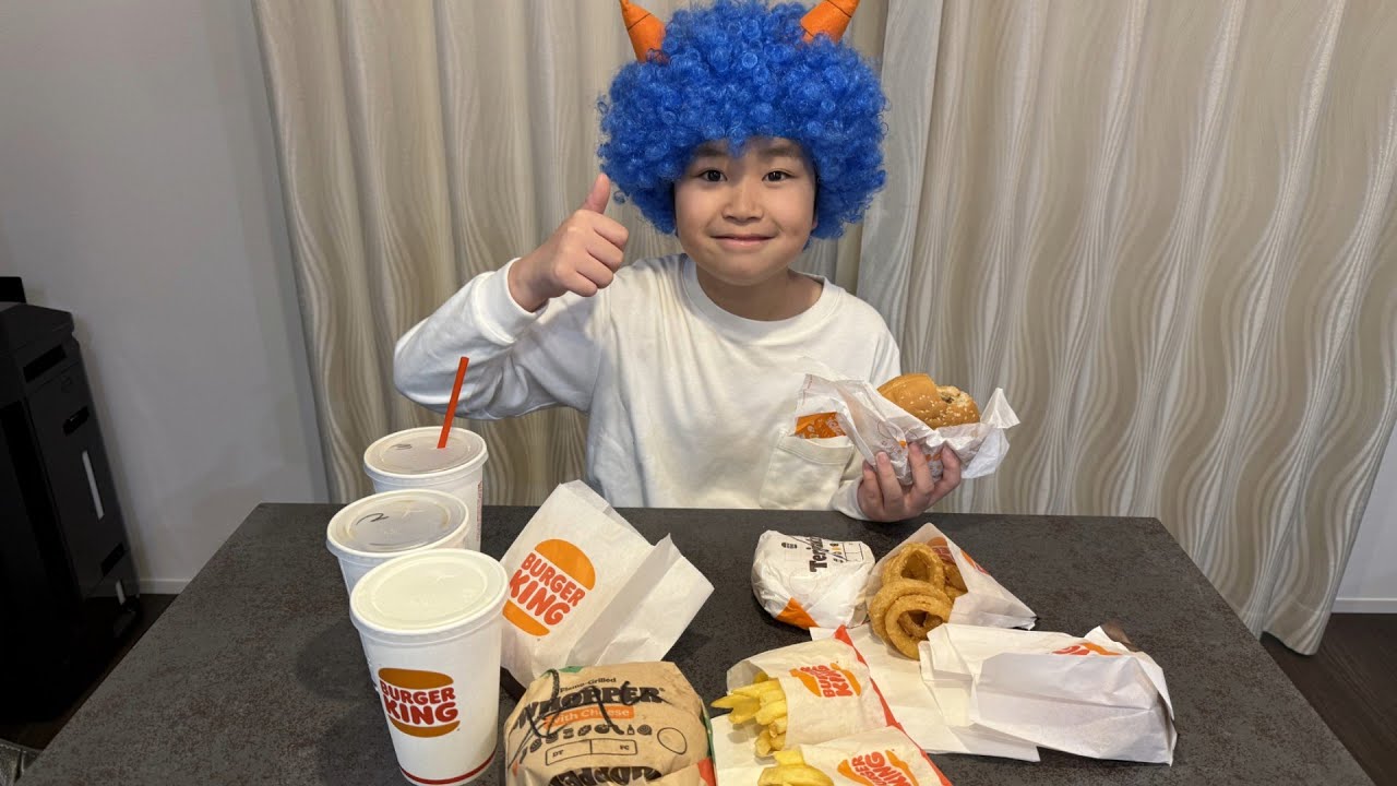 レオくんがマクドナルドのハンバーガーを作って配達してみた！Part2 レオスマイル