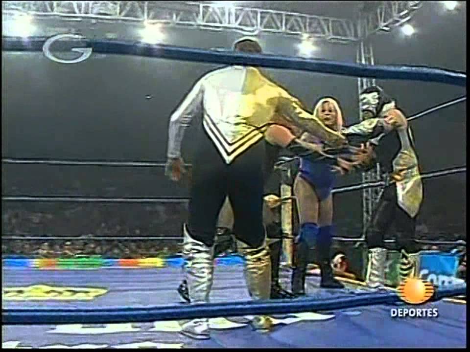 AAA: Aerostar, Laredo Kid, Súper Fly vs. Polvo de Estrellas, Pasión Kristal, Yuriko, 2009/11/18