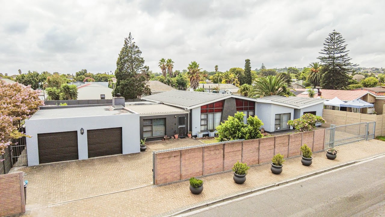 4 Bedroom For Sale - Brackenfell Central
