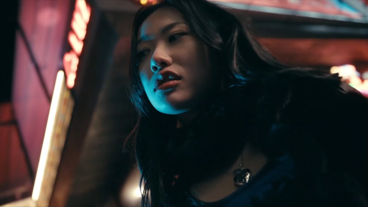Ian Luga - Pyro Girlz (Official Music Video)