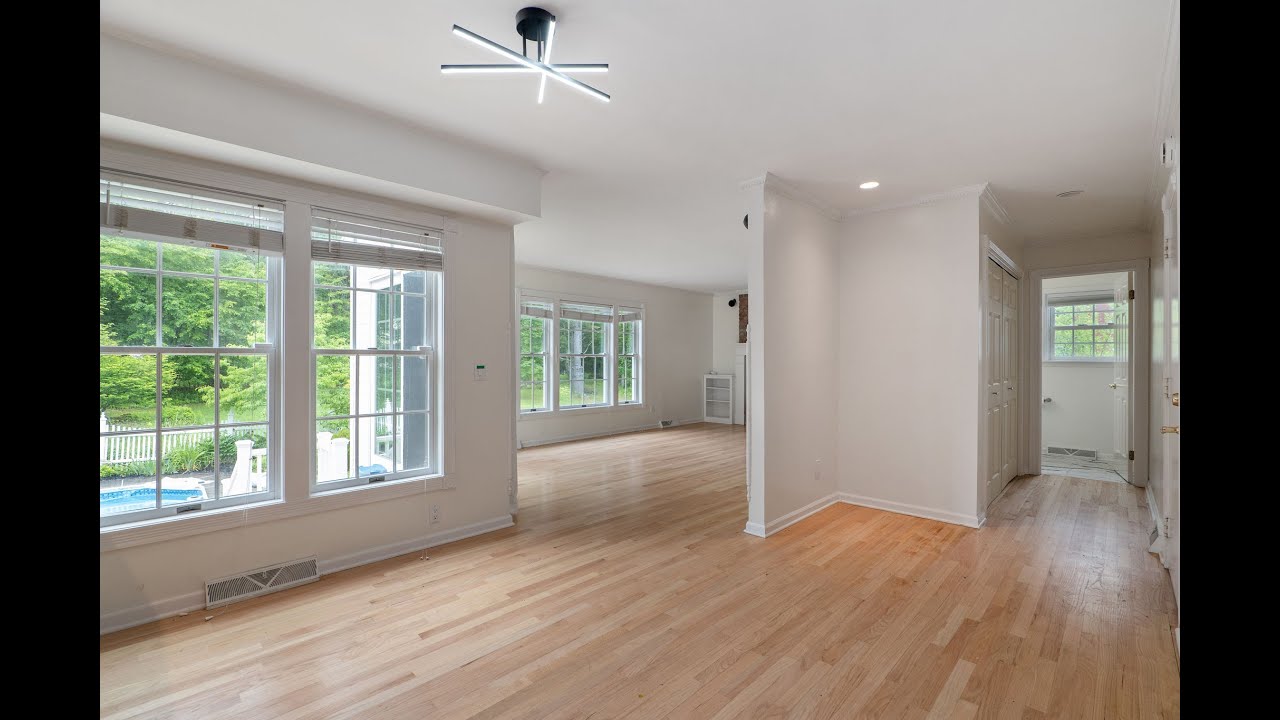 Home for Sale! 11 Boylston Drive, Delmar, NY 12054 Bethlehem Schools