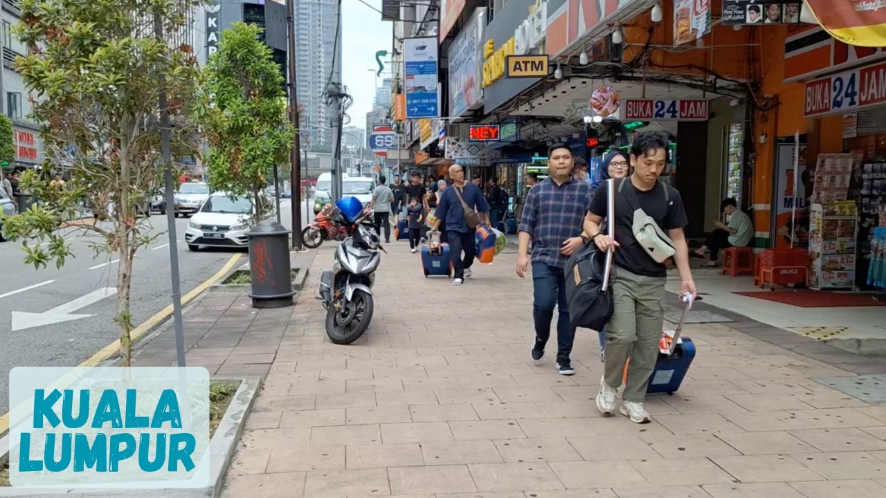 Berjaya Times Square to Jalan Bukit Bintang Pavilion & KLCC: Kuala Lumpur Walking Tour