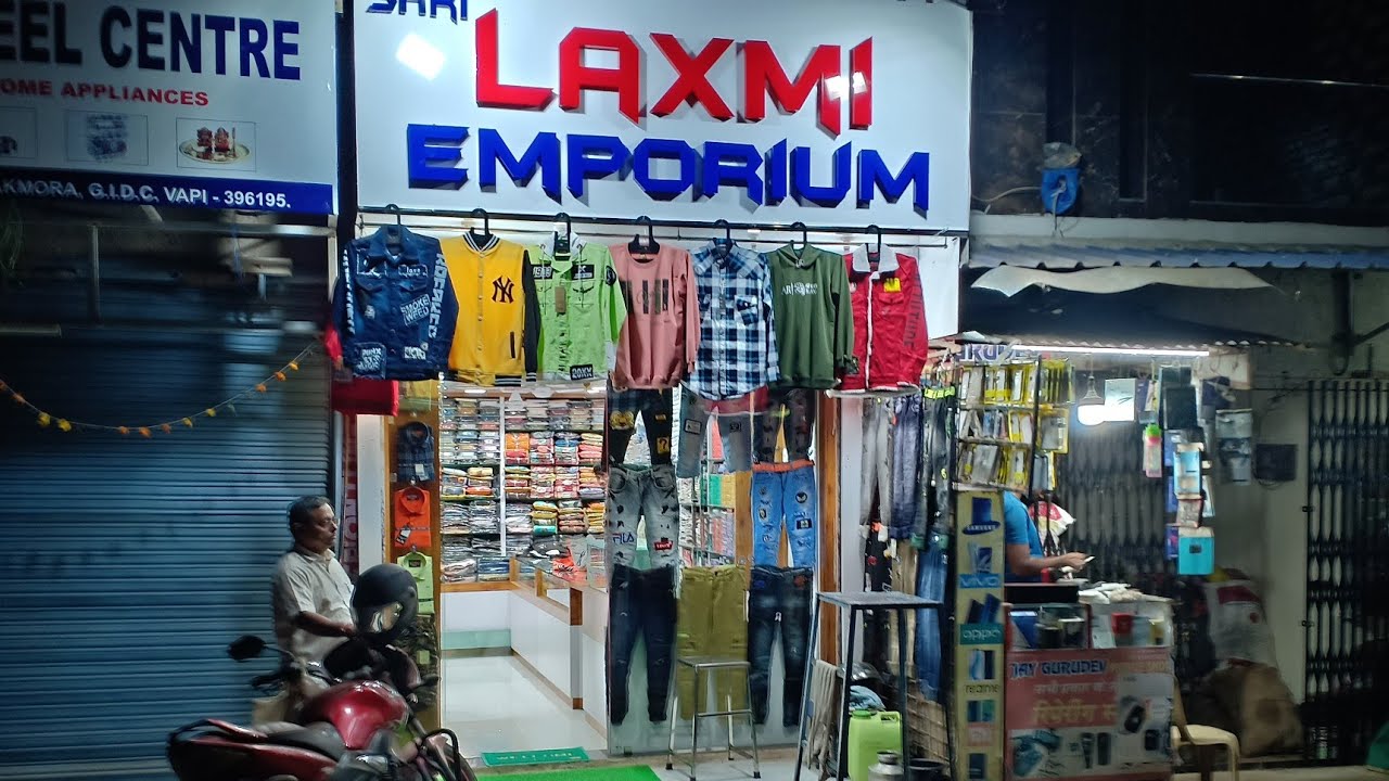 garments👔👕👖👗 shop furniture work idea vapi gujrat wark finally