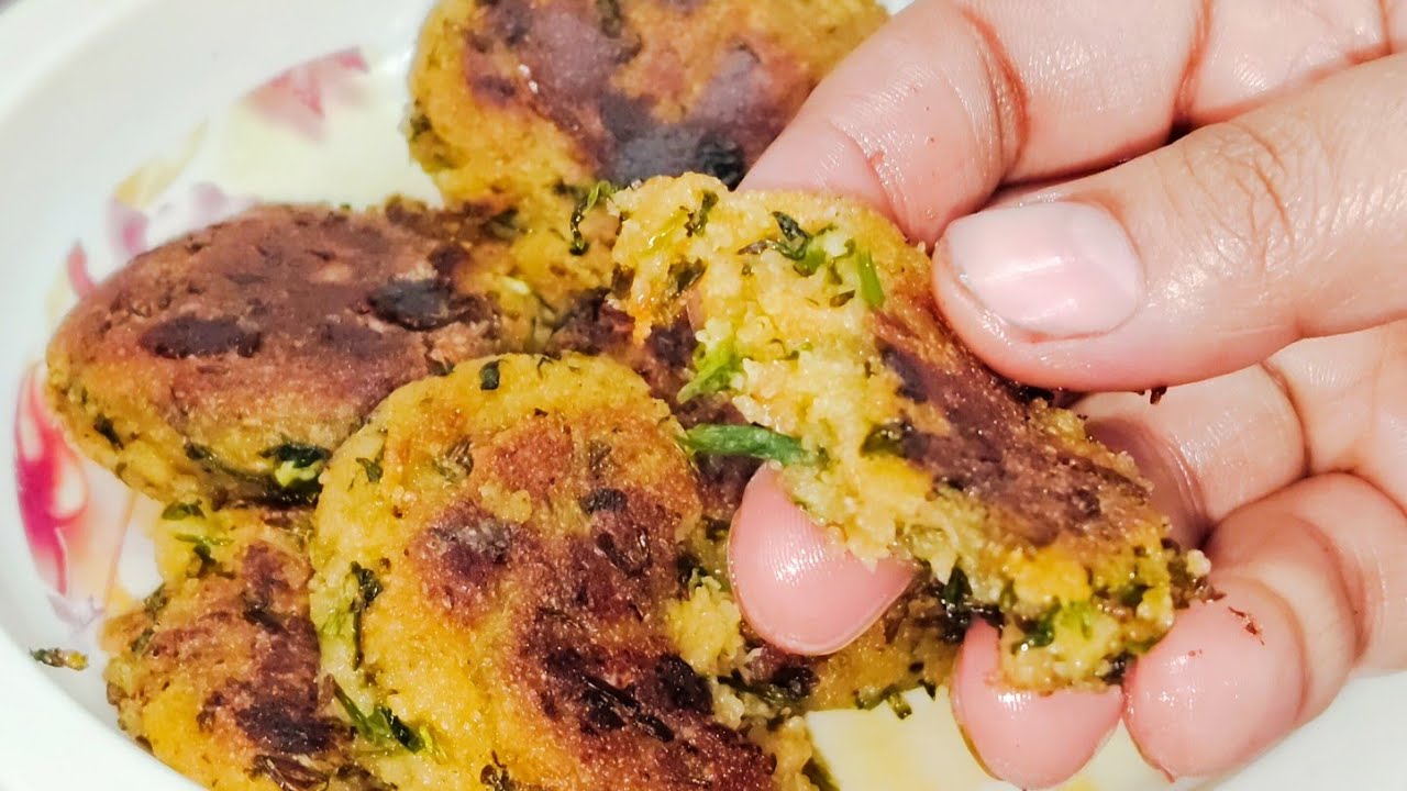 चाय के साथ ये नाश्ता मिल जाए तो मज़ा आ जाए | 1 कप सूजी और हरा धनिया से बना crispy नाश्ता | Less Oil