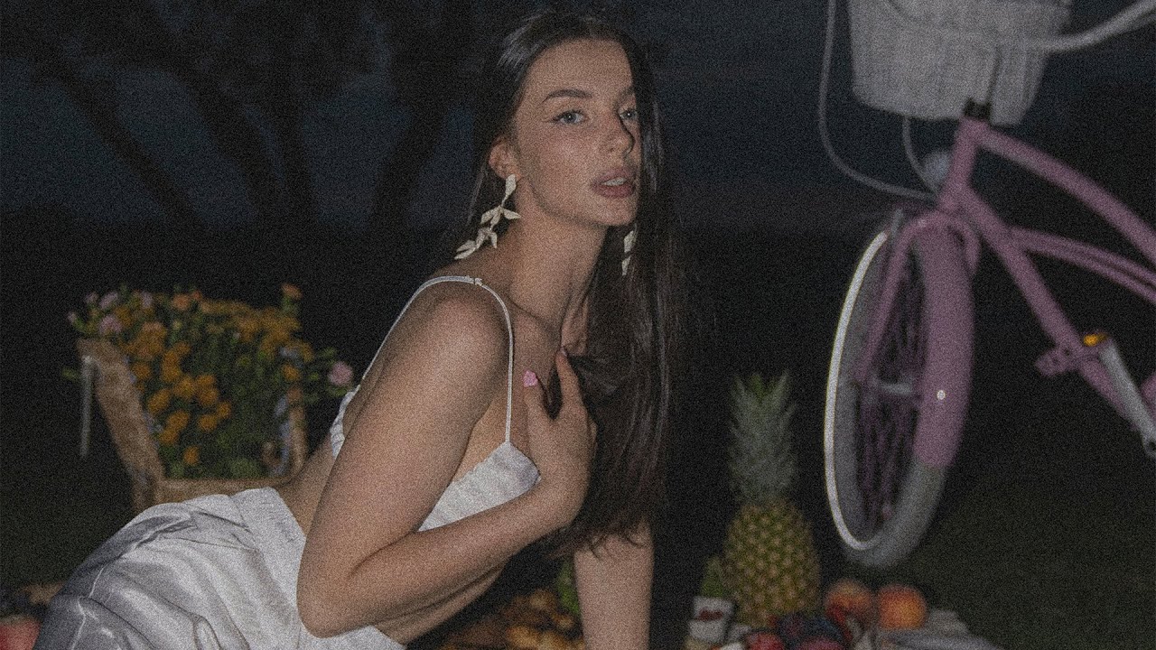 ALICJA MALEC - PROSZĘ (Official Music Video)