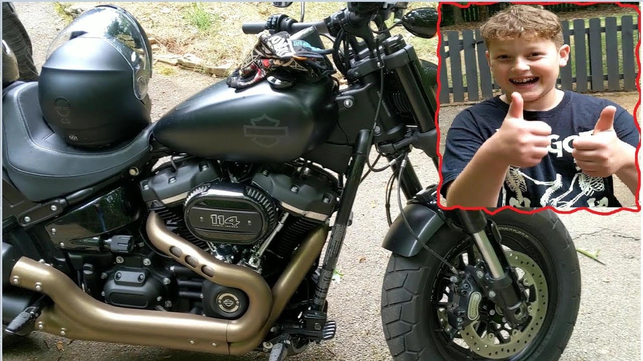 kid Rides new Harley motorcycle to buy a gopro hero7black with the sena 10cpro