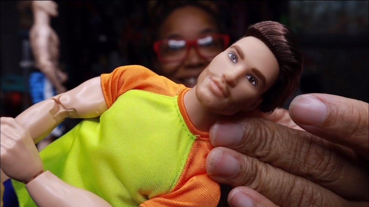 FINALLY UNBOXING BARBIE LOOKS #18 KEN DOLL -HE’ MUSCULAR 💛💙