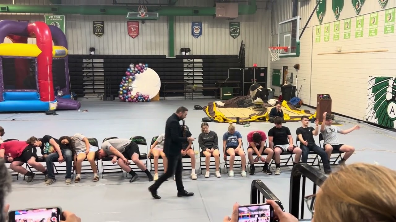 2024 Albany After Prom Hypnotist. #hypnosis