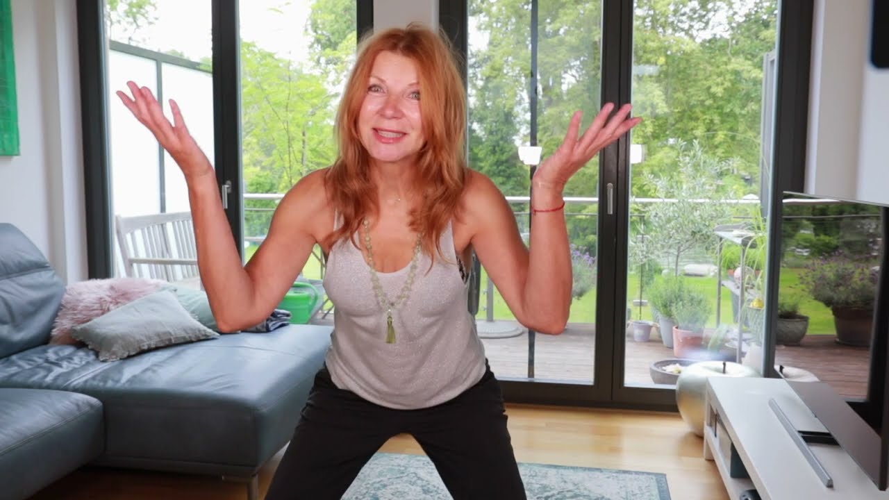 Altweibersport 5 Minuten Fettverbrennung * Mini Arm Workout * Kirsty Coco