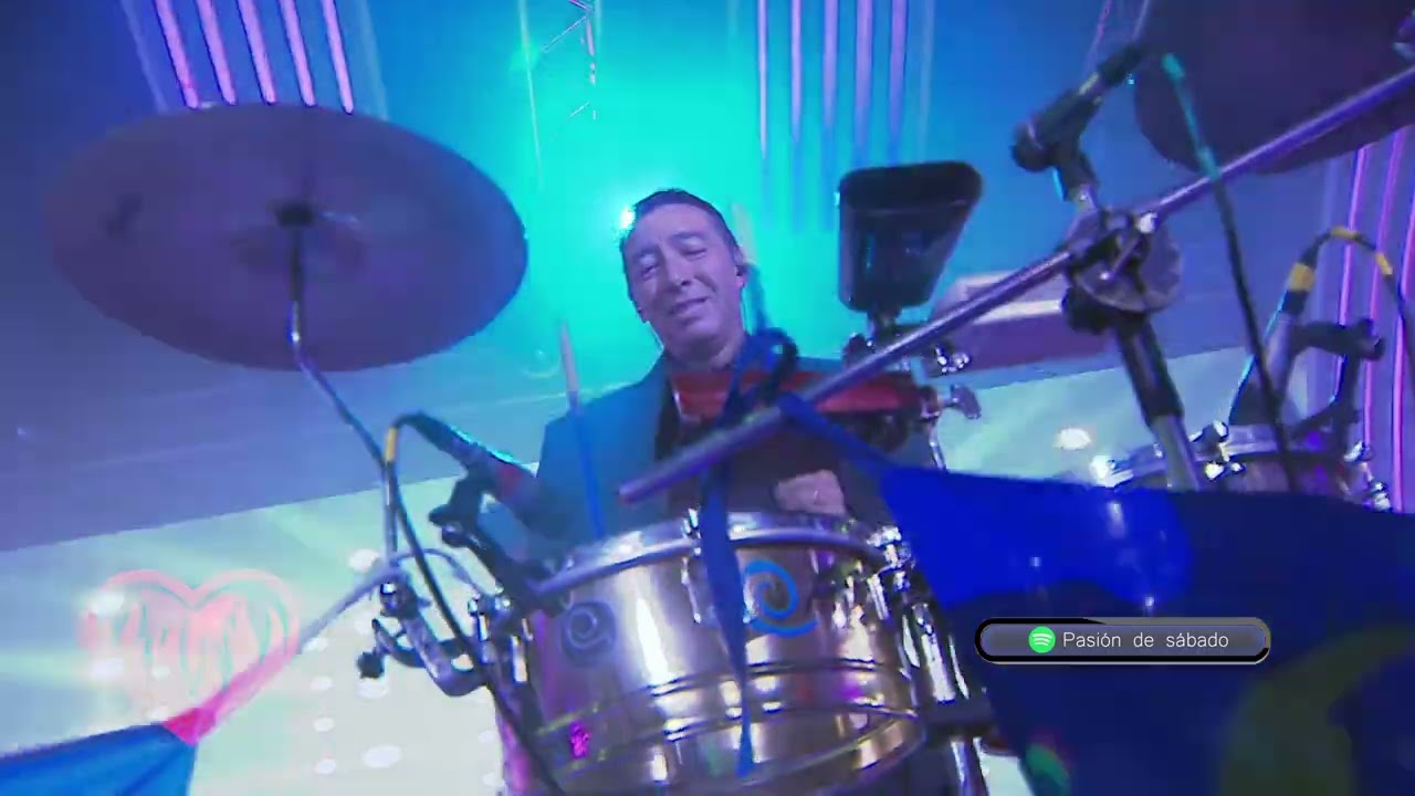 Y ahora tu - Duelo de timbales - El mago y la nueva en vivo