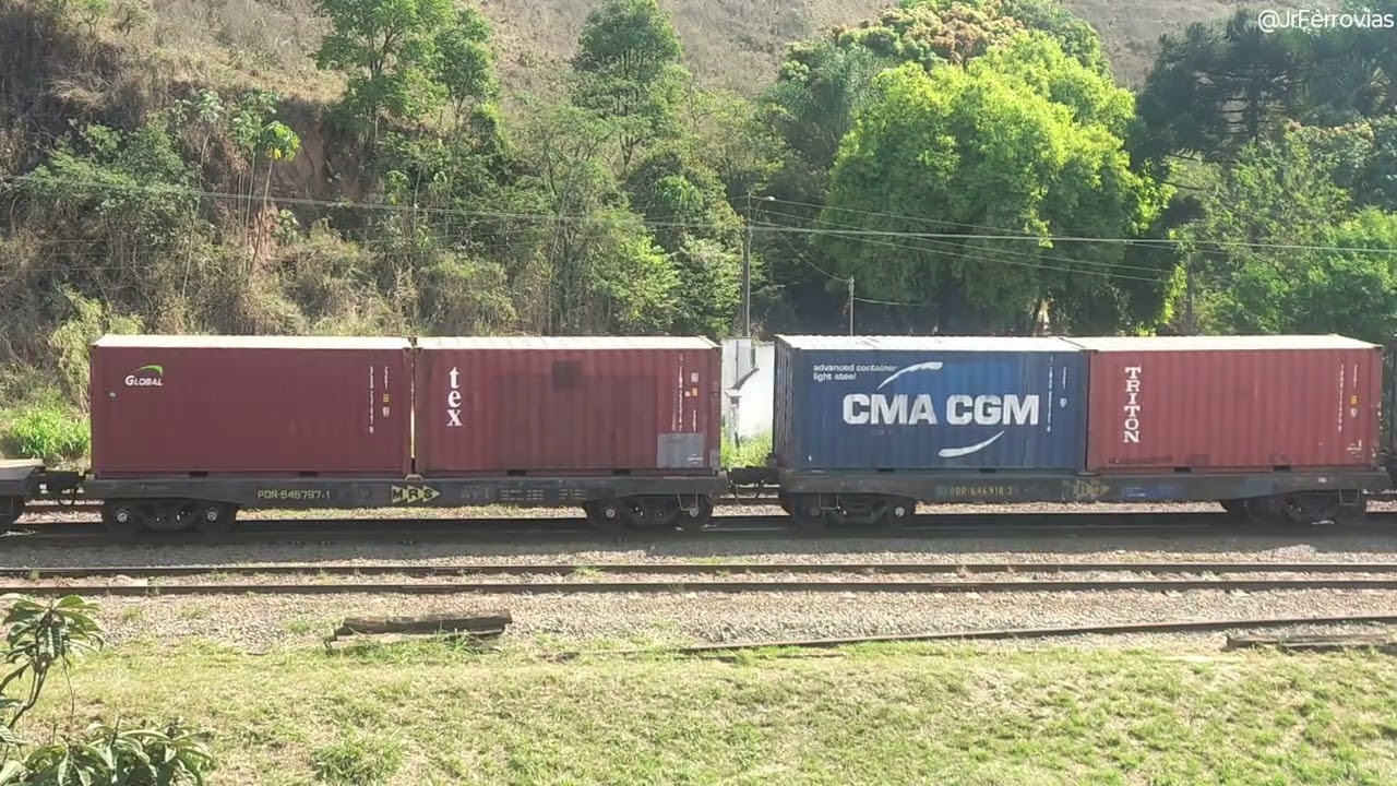 KPC 4111 liderando pela locomotiva GE AC44i #7345-1, #7338-8 e #3406-4