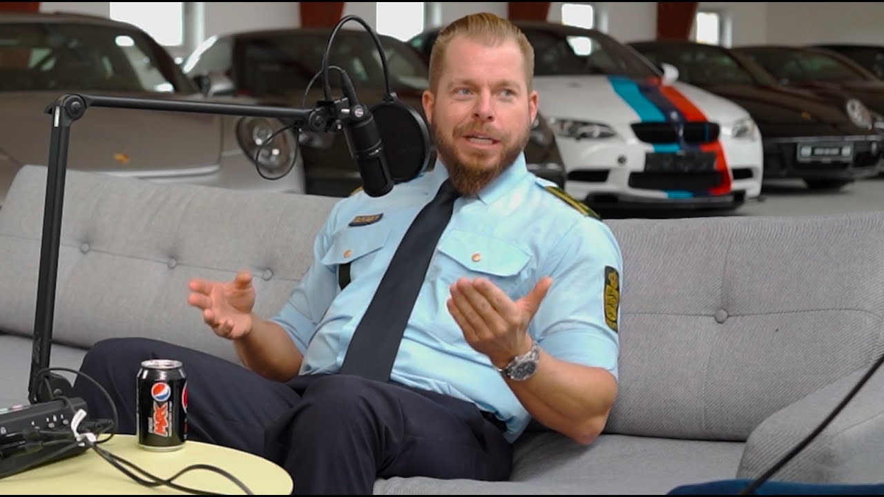 PODCAST | Politiet i studiet - får Niels en dummebøde?