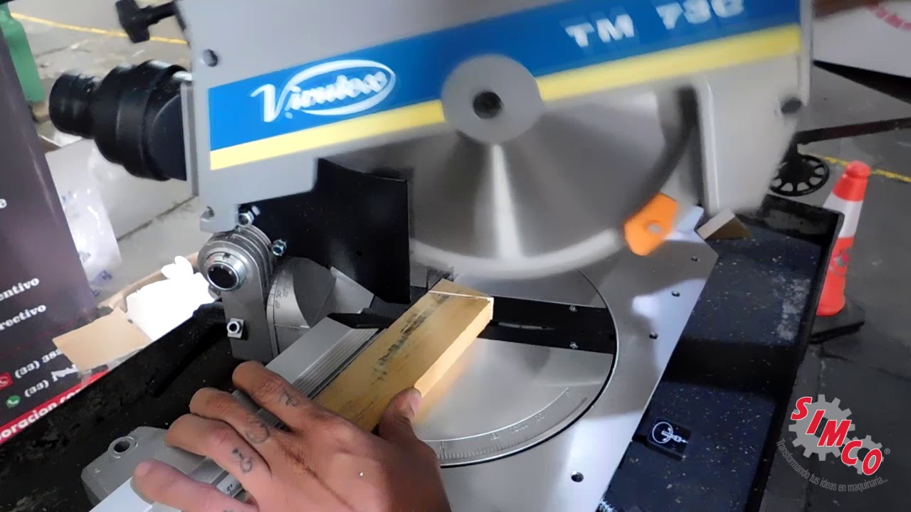 Tronzadora abatible con mesa superior Virutex