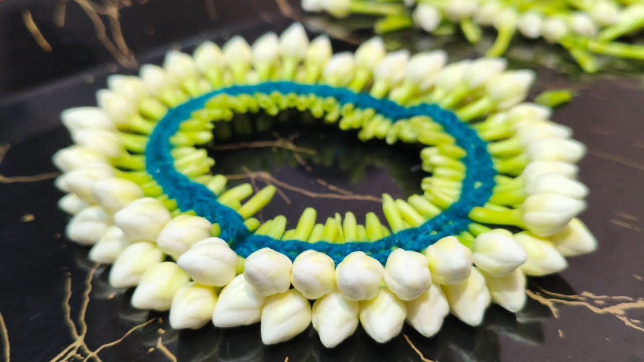 How to tie jasmine flowers one sided-double layer | Crape jasmine tieing