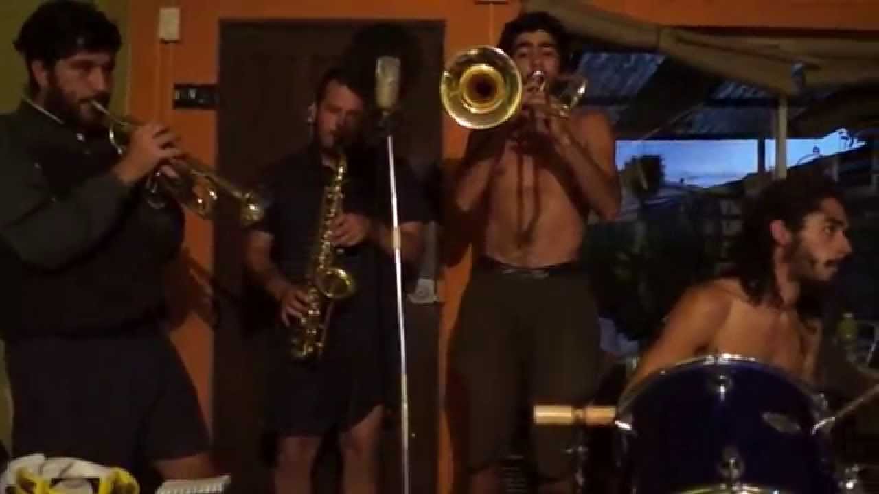 Tapia Roots - swing easy