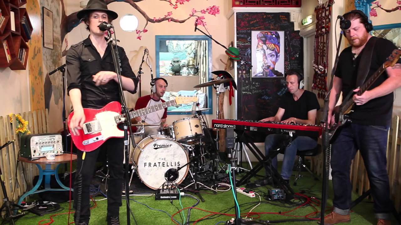 The Fratellis - Baby Don't You Lie To Me (Live)