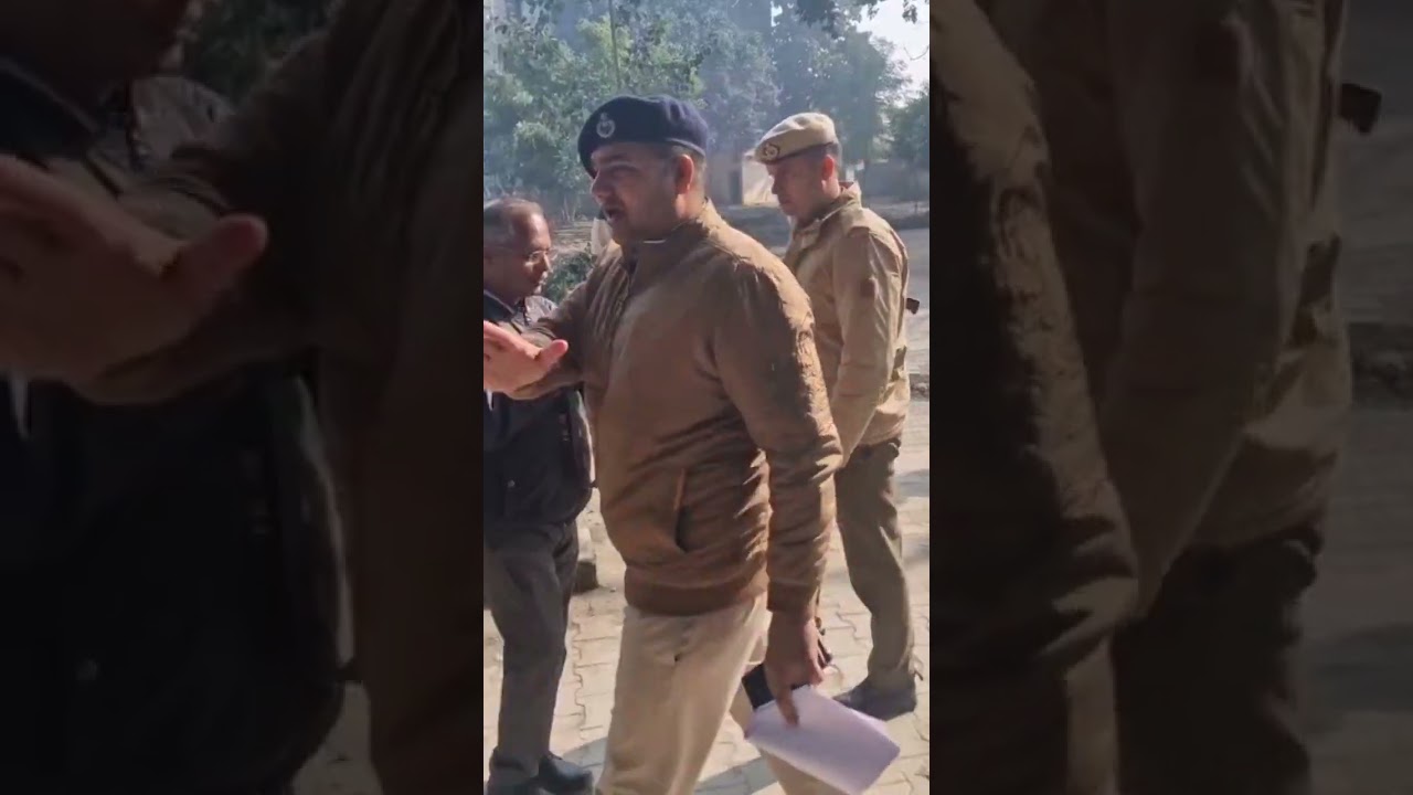 HSGPC के चुनाव को लेकर DSP राजीव कुमार ने किया बूथ का निरीक्षण, वोट डालने लगातार पहुंच रहे है लोग