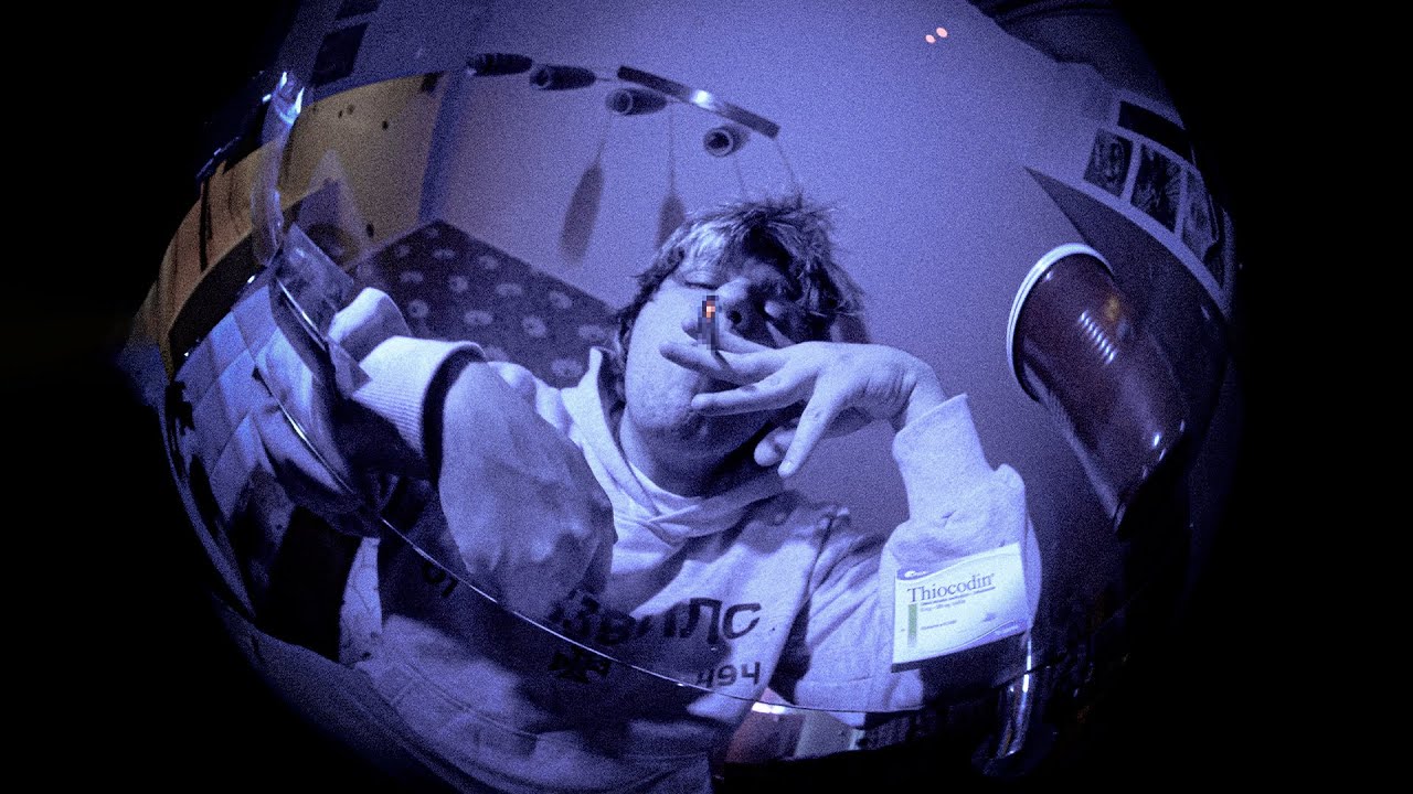 Meelie - WYGLĄDAM NA MANEKINA (🎥Official Video)