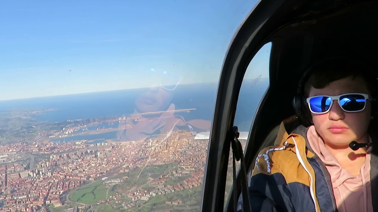 Asturias desde el aire. Paseo en avioneta por el centro de Asturias saliendo de La Morgal.