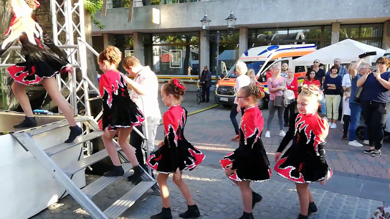Ein Marsch vom Tanzgarde TSV Norf, Hansefest 2019